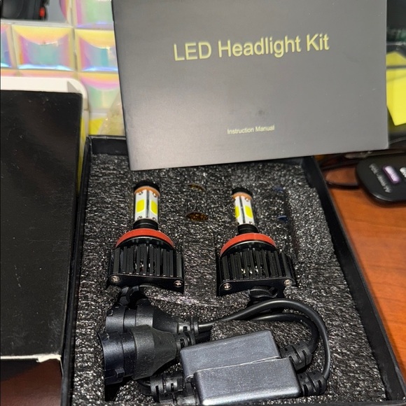 Black Tablet Stand with LED Light - Picture 4 of 5